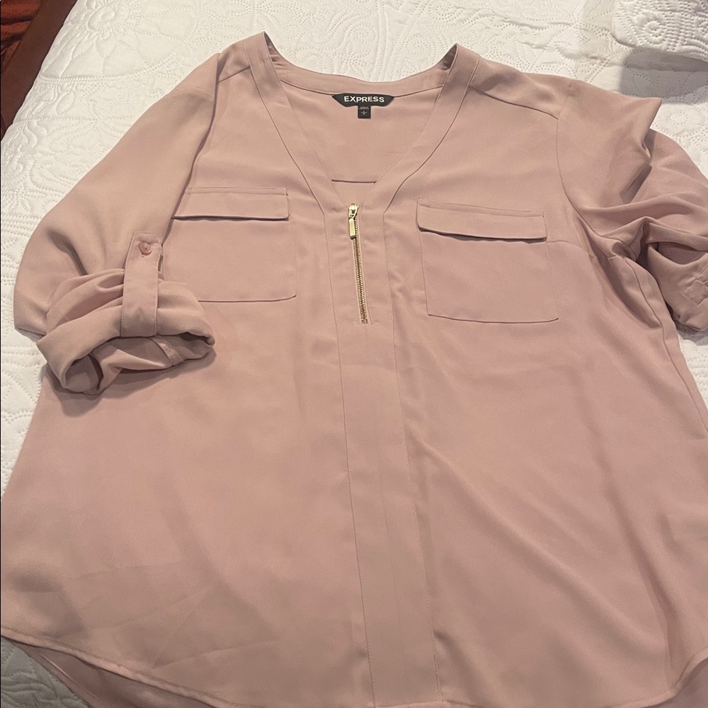 Express Women's Blush V-Neck Blouse